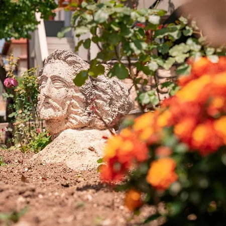 Ξενοδοχείο με διαμερίσματα Sante